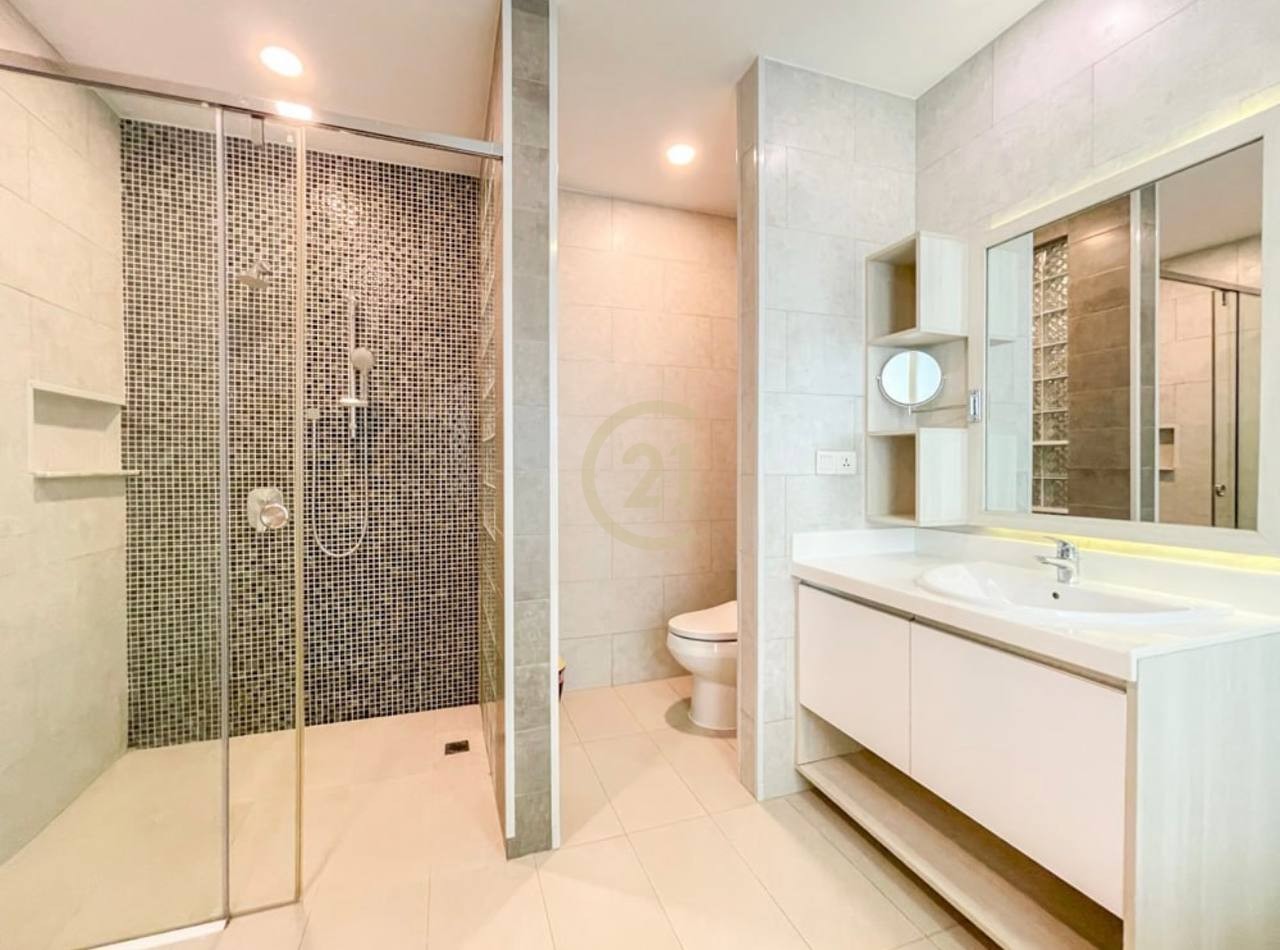 photo_2026-01-10_15-41-44 LUXURIOUS TWO BEDROOM FOR RENT-BKK1