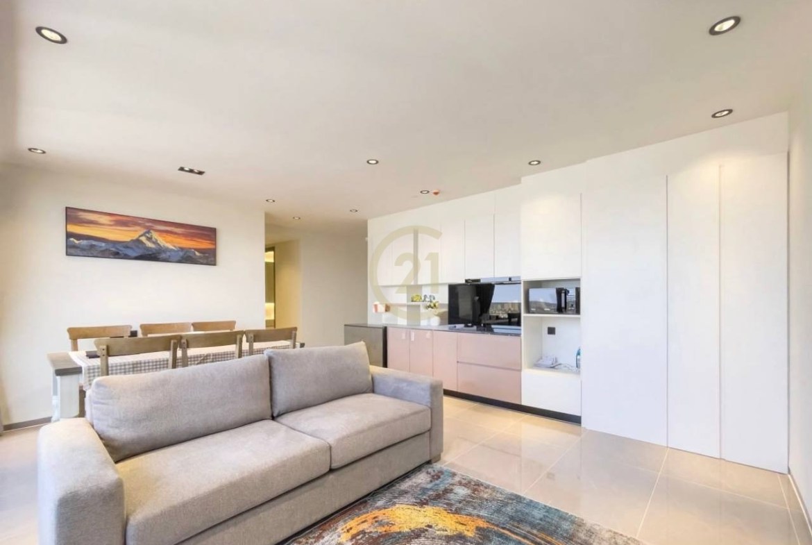 BRAND NEW THREE BEDROOM FOR RENT-BKK1