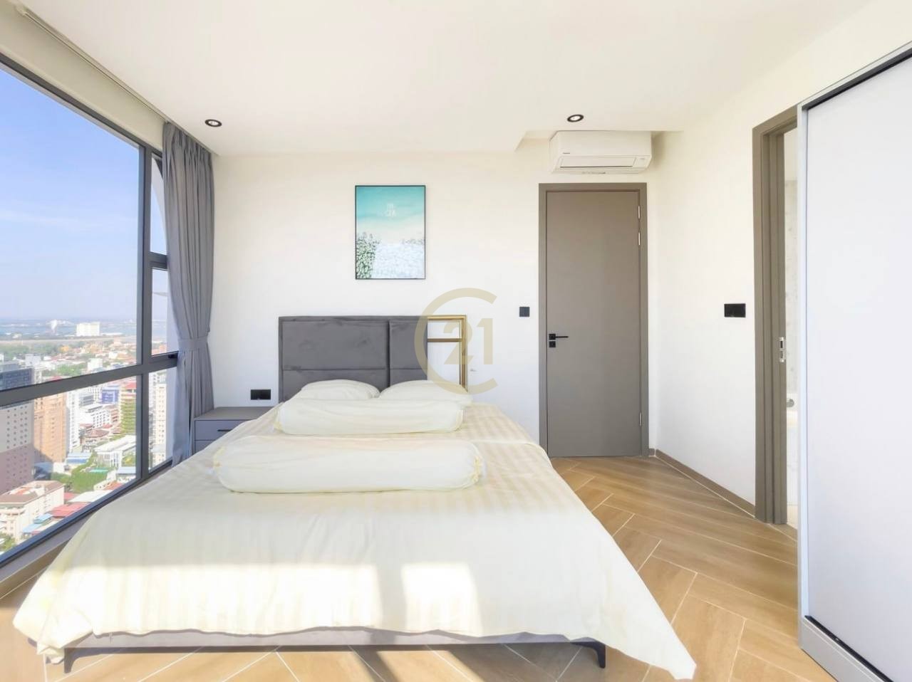 BRAND NEW THREE BEDROOM FOR RENT-BKK1