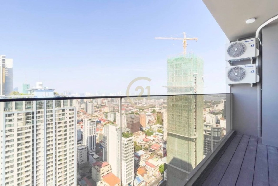 BRAND NEW THREE BEDROOM FOR RENT-BKK1