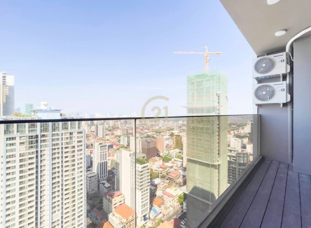 BRAND NEW THREE BEDROOM FOR RENT-BKK1