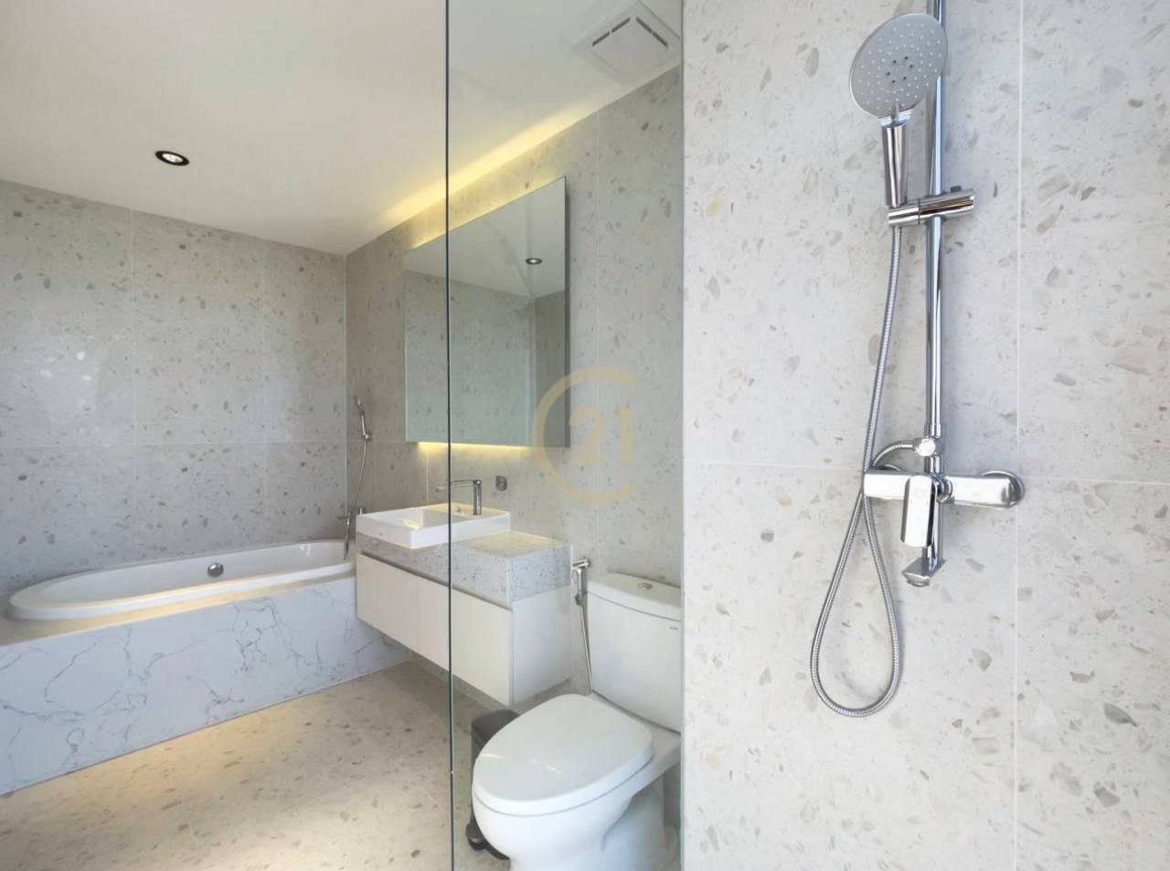 BRAND NEW THREE BEDROOM FOR RENT-BKK1