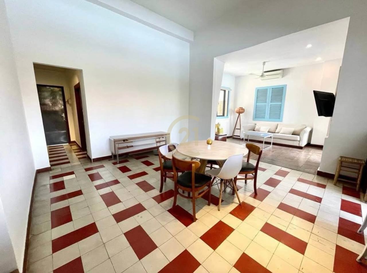 RENOVATED THREE BEDROOM FOR RENT-DAUN PENH