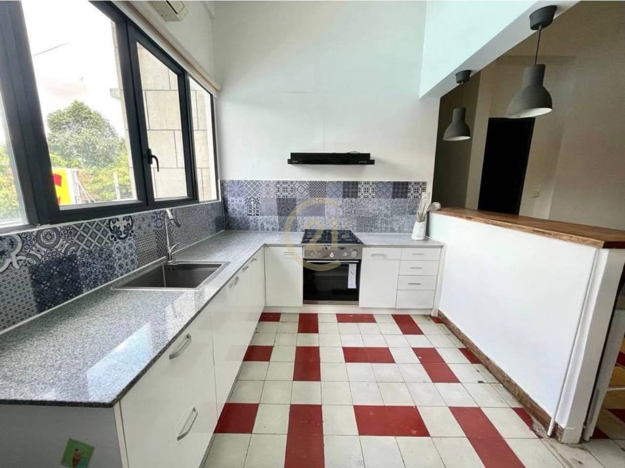 RENOVATED THREE BEDROOM FOR RENT-DAUN PENH
