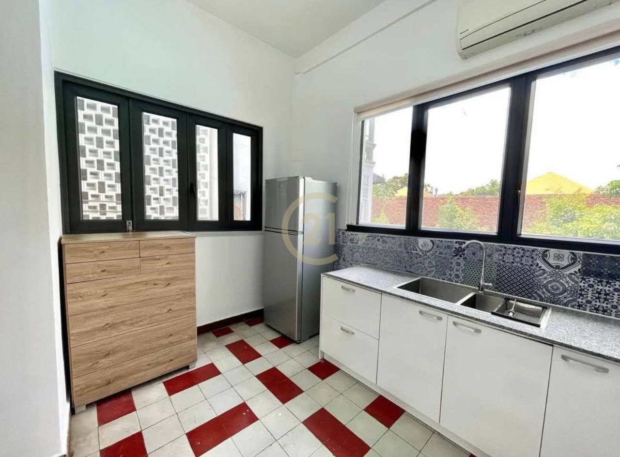 RENOVATED THREE BEDROOM FOR RENT-DAUN PENH