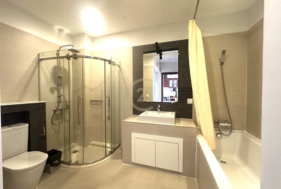 Biggest One Bedroom For Rent At Tonle Basac