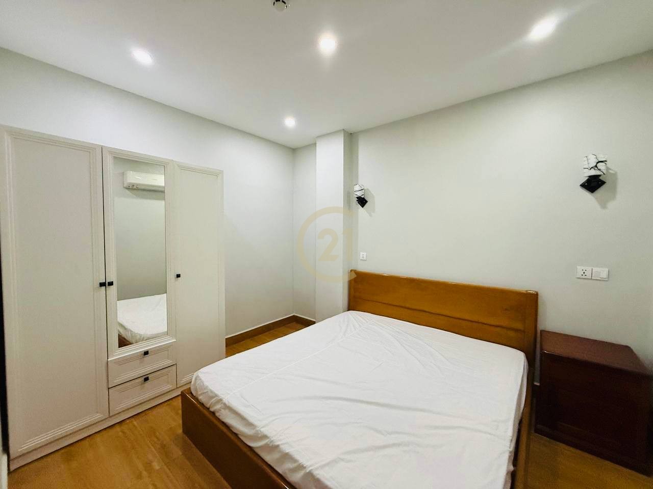 Best Price Two Bedroom For Rent At Toul Tompong