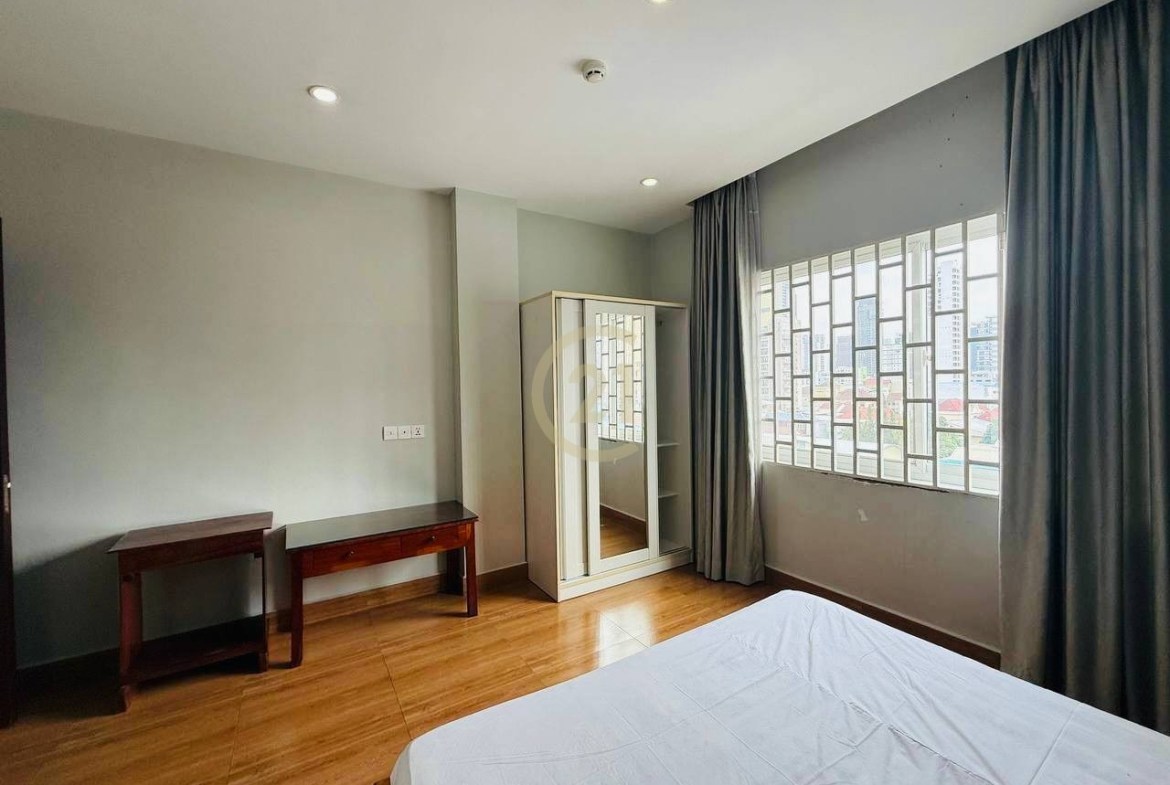 Best Price Two Bedroom For Rent At Toul Tompong
