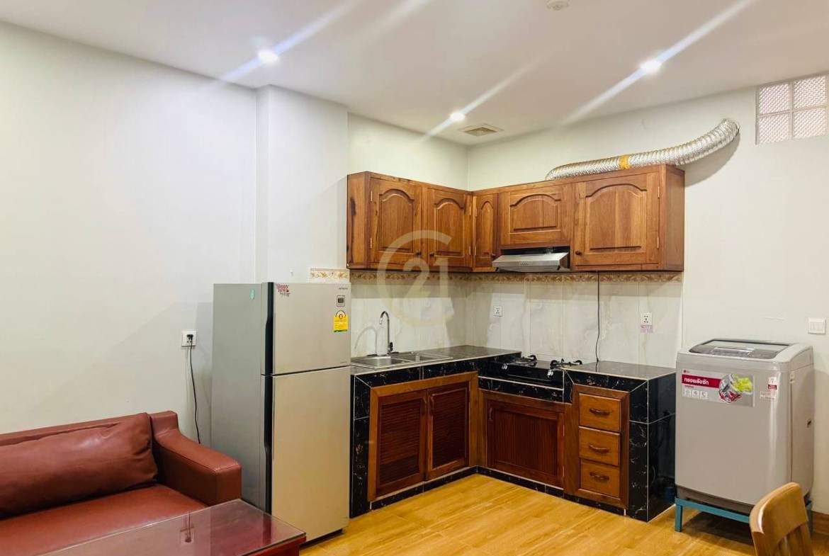 Best Price Two Bedroom For Rent At Toul Tompong