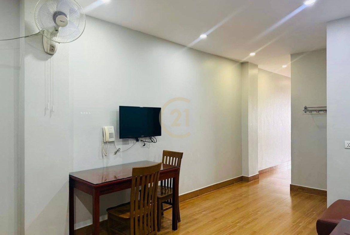 Best Price Two Bedroom For Rent At Toul Tompong
