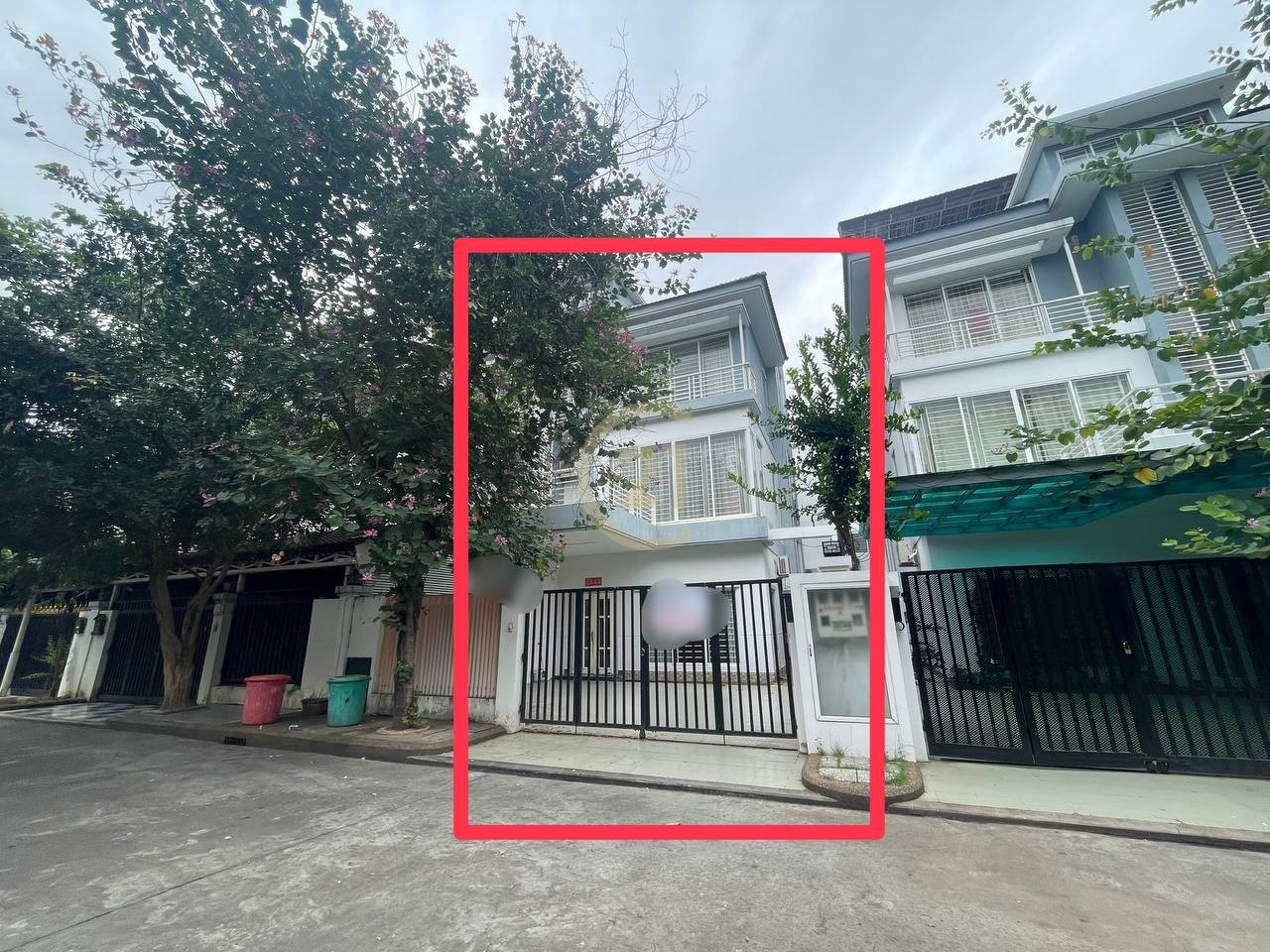 Villa Twin For Rent At Peng Houth