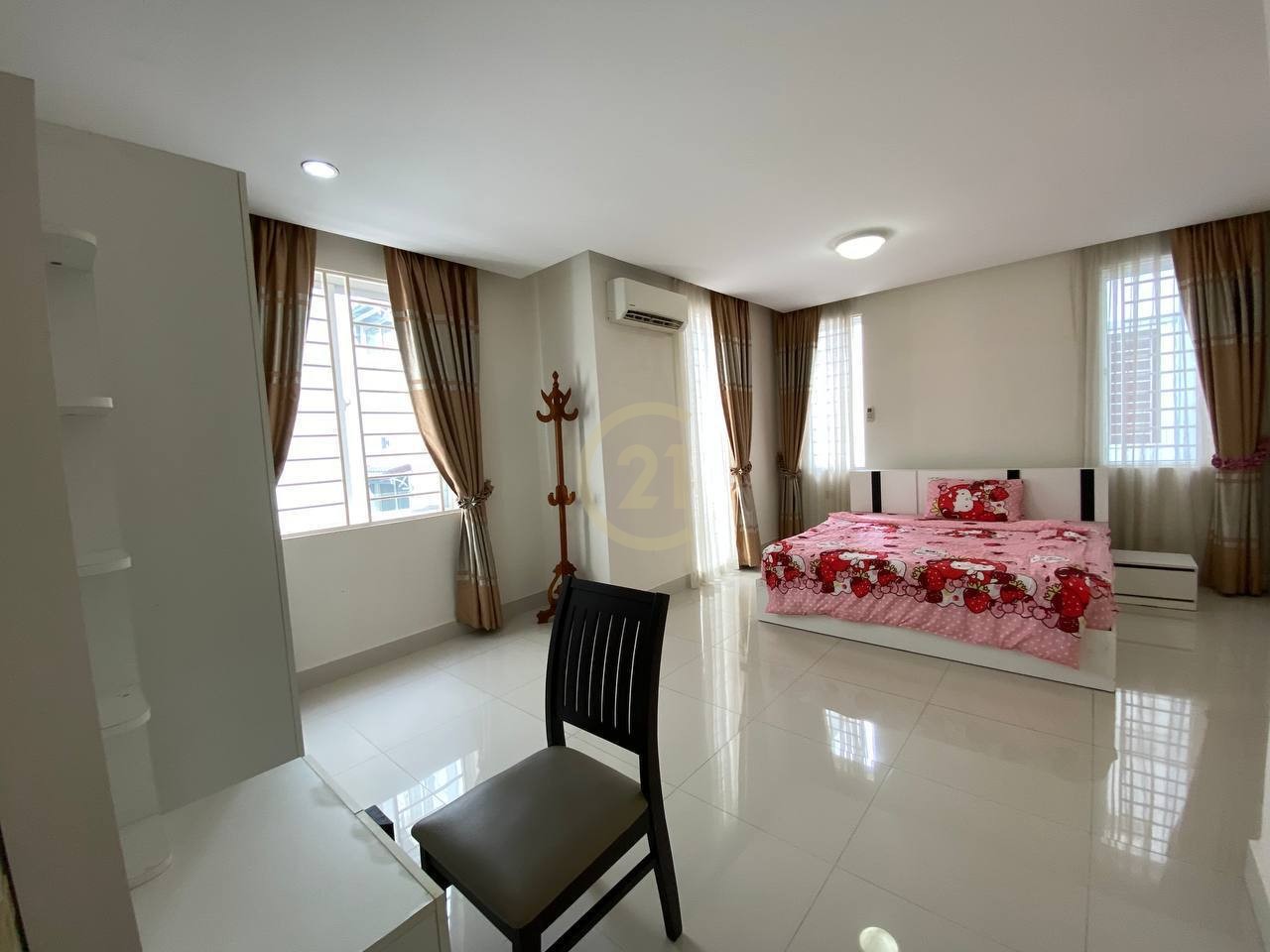 Villa Twin For Rent At Peng Houth
