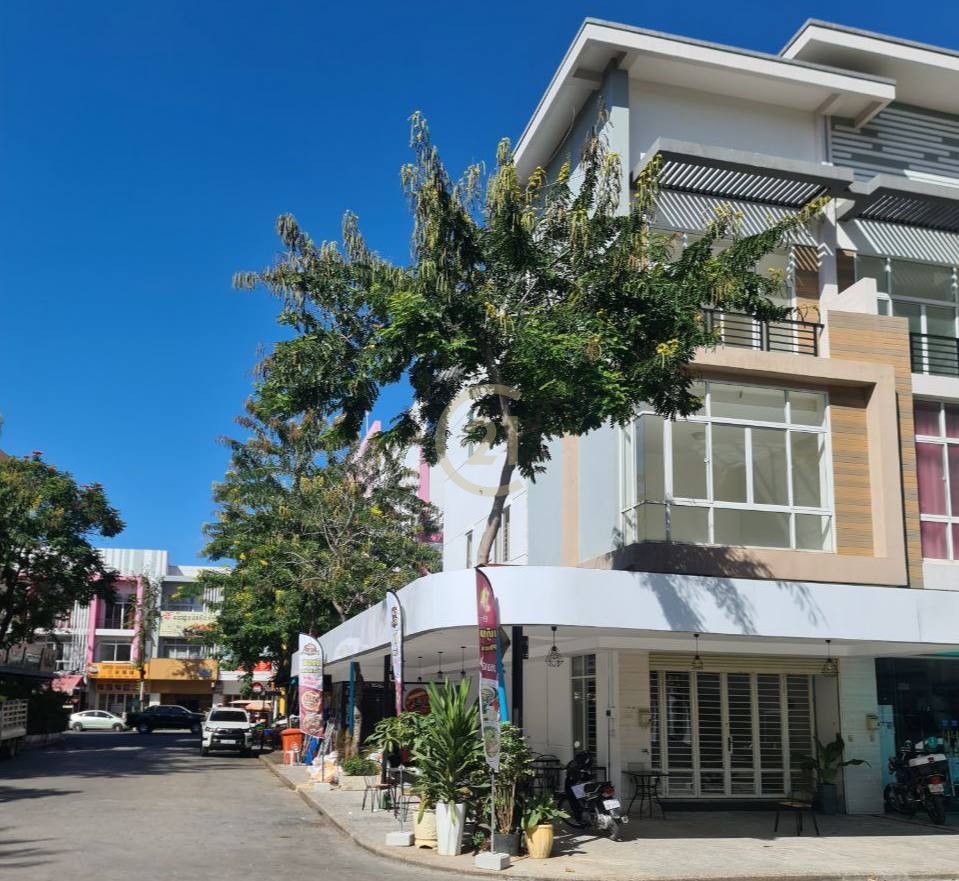 Shophouse For Rent At Peng Houth Boeung Snor
