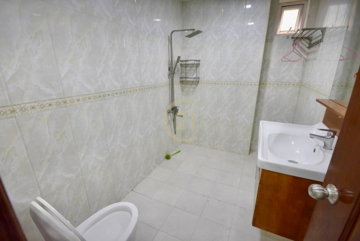 MODERN TWO BEDROOM FOR RENT-TOUL TOMPOUNG