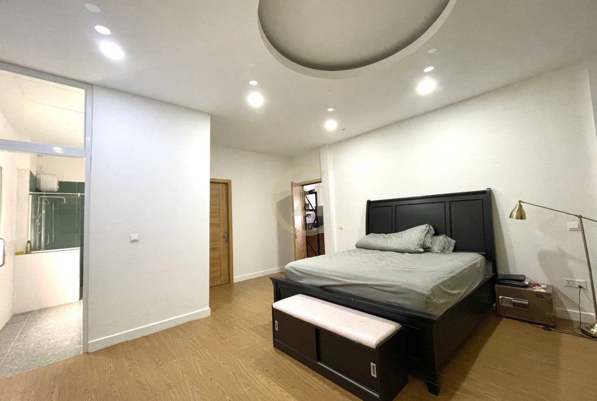 HOUSE ON SECOND FLOOR FOR RENT-OLYMPIC