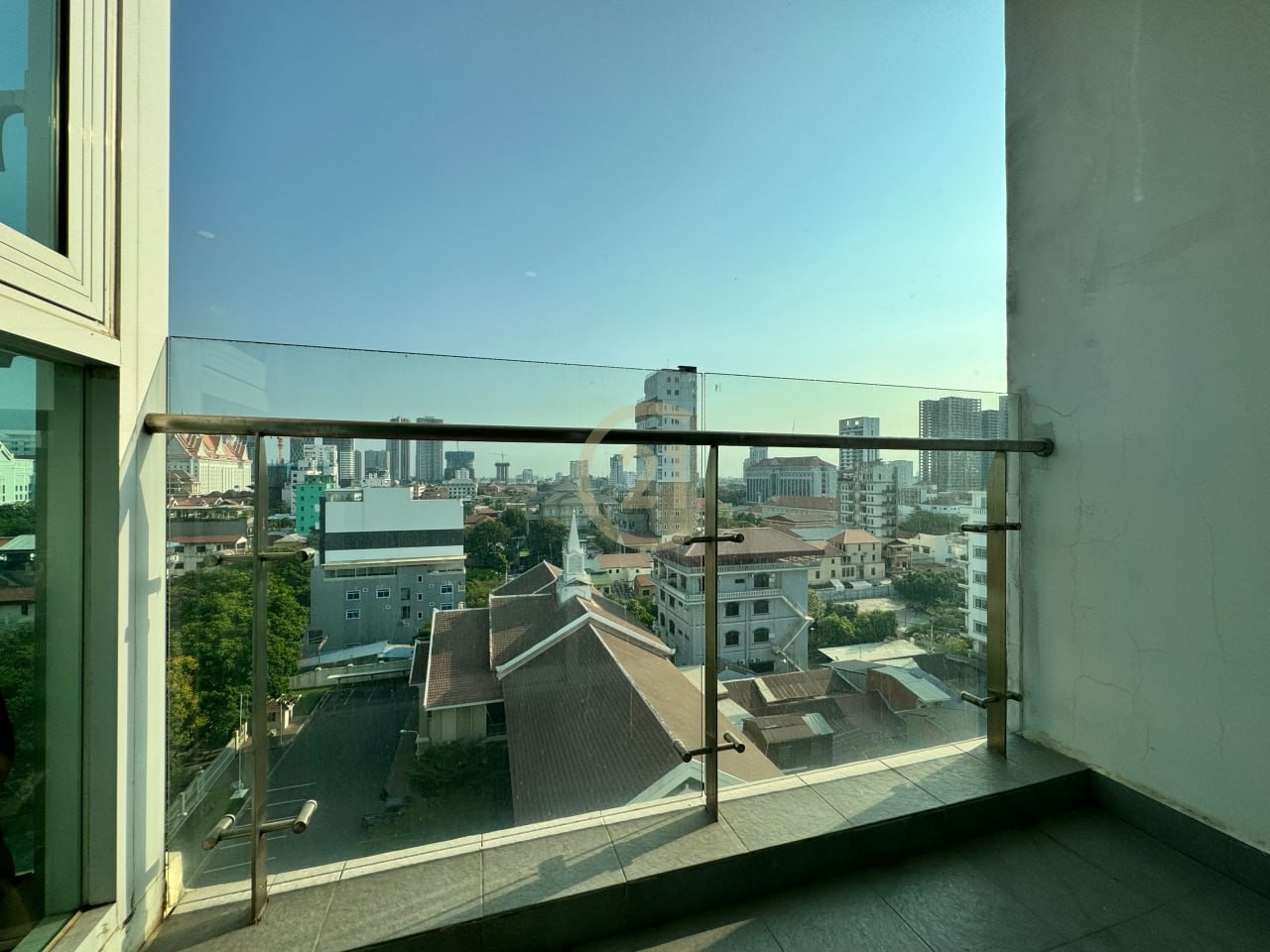 1 Bedroom Apartment For Rent Close To BKK1