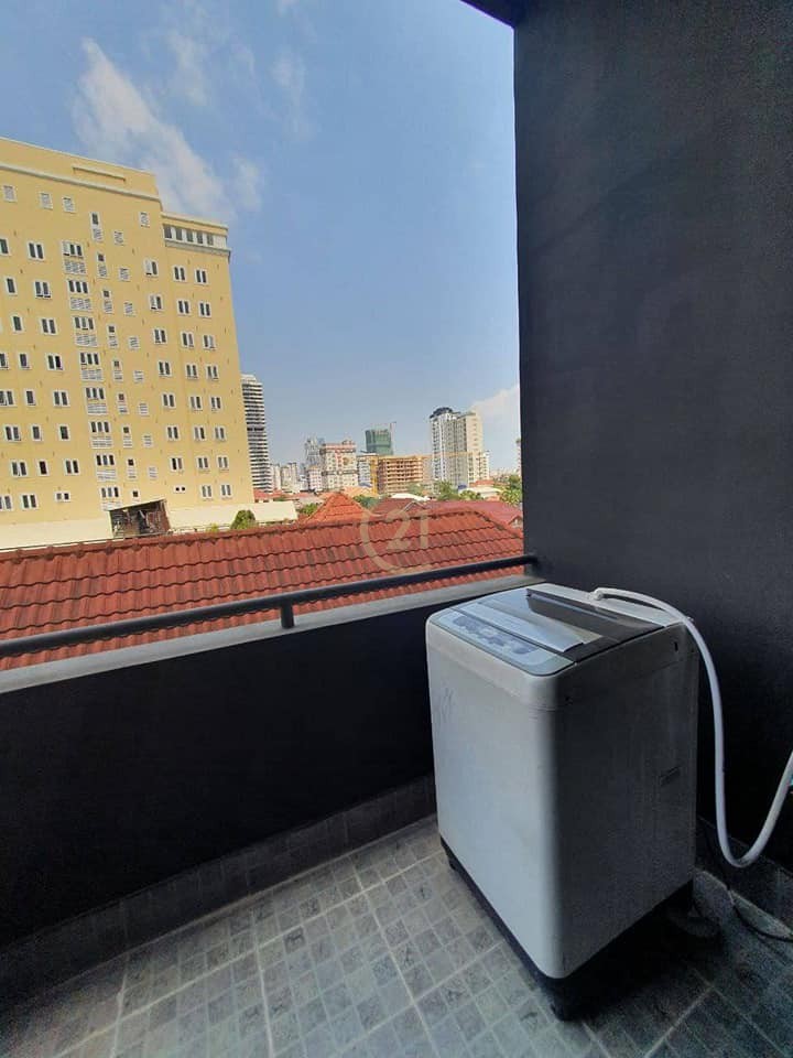 STYLISH ONE BEDROOM FOR RENT-BKK1