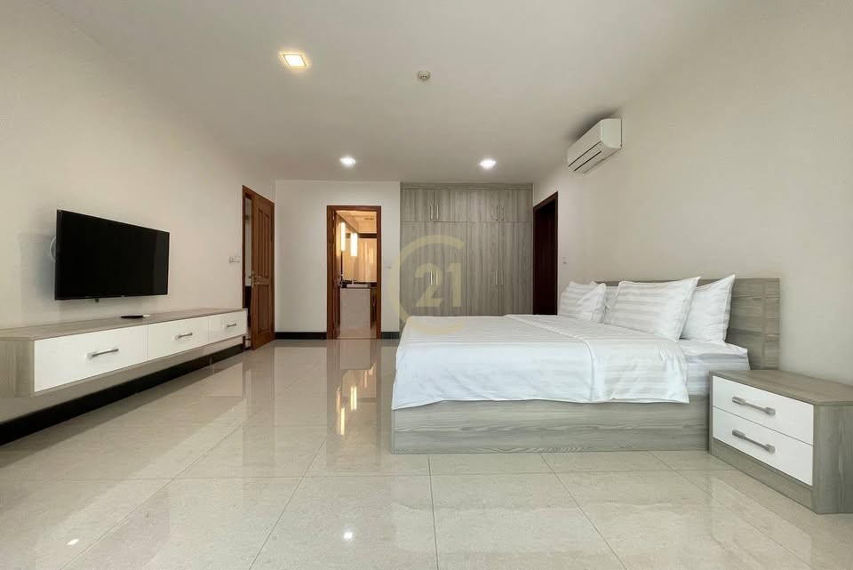 LUXURIOUS ONE BEDROOM FOR RENT-BKK2