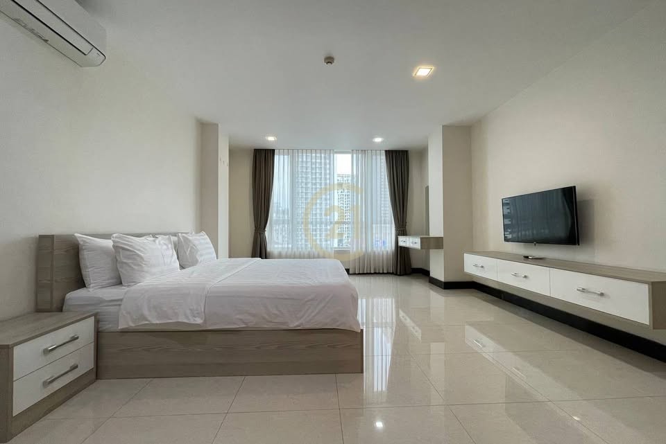 LUXURIOUS ONE BEDROOM FOR RENT-BKK2