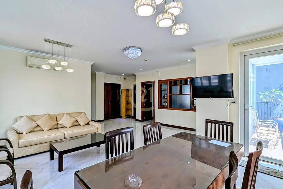 WESTERN THREE BEDROOM FOR RENT-OLYMPIC