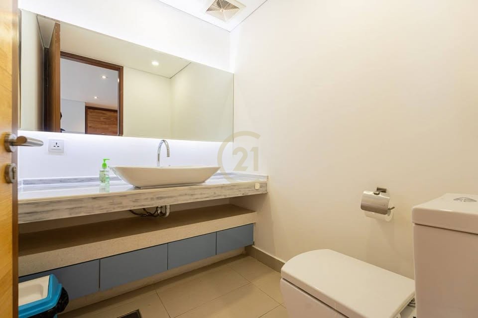 596296002_2287548628386804_1834249541696480405_n FANCY TWO BEDROOM FOR RENT-DAUN PENH