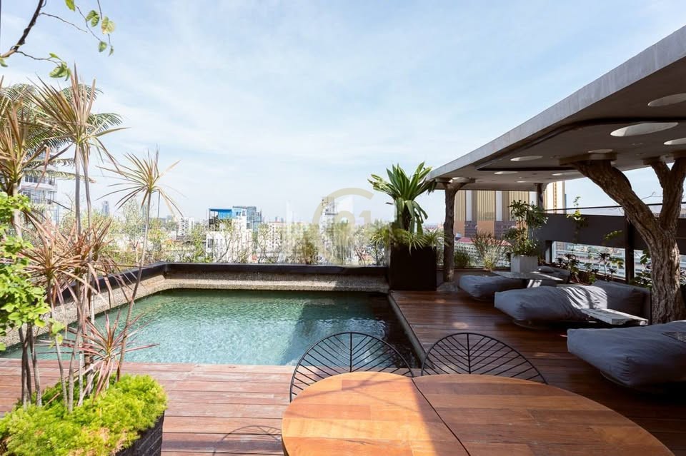 WESTERN TWO BEDROOM FOR RENT-TONLE BASSAC