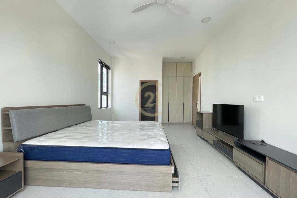 SPECIOUS TWO BEDROOM FOR RENT-TONLE BASSAC