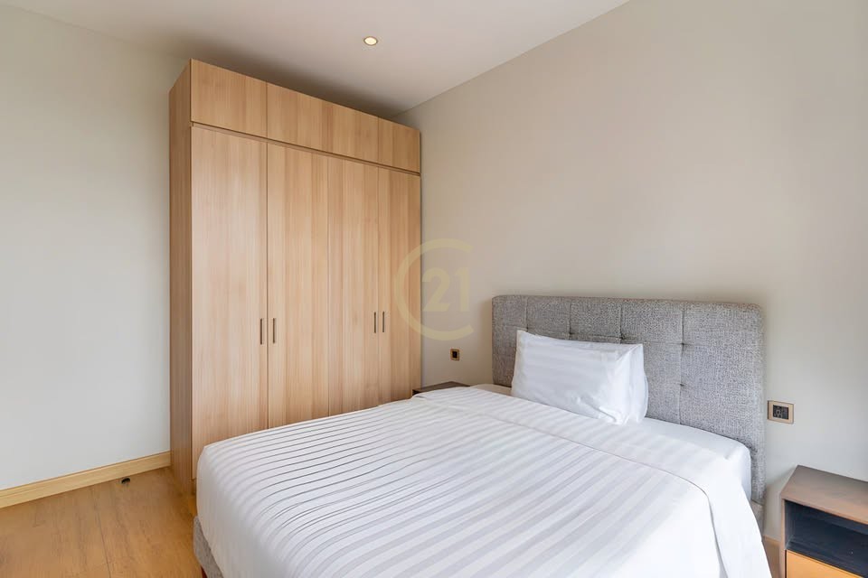 LUXURIOUS ONE BEDROOM FOR RENT-BKK1
