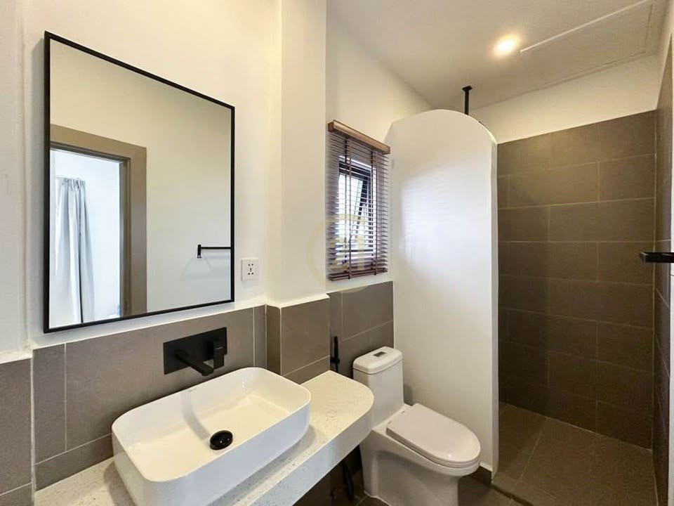 PRIVATE VILLA FOR RENT-DAUN PENH