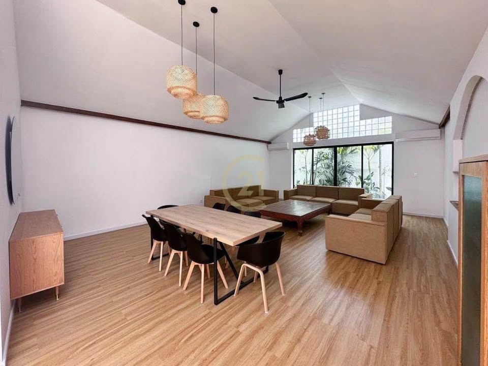 PRIVATE VILLA FOR RENT-DAUN PENH