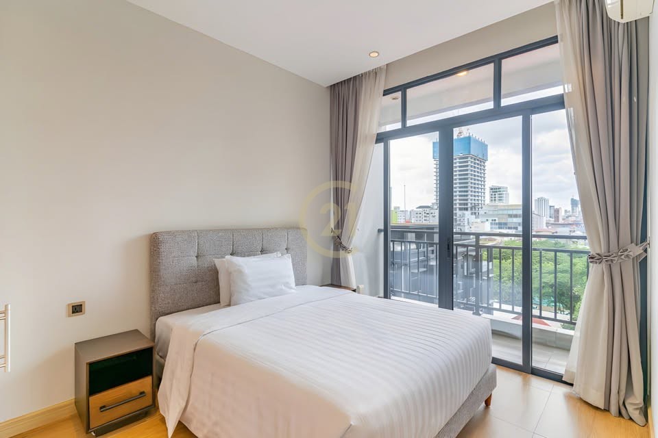 LUXURIOUS ONE BEDROOM FOR RENT-BKK1