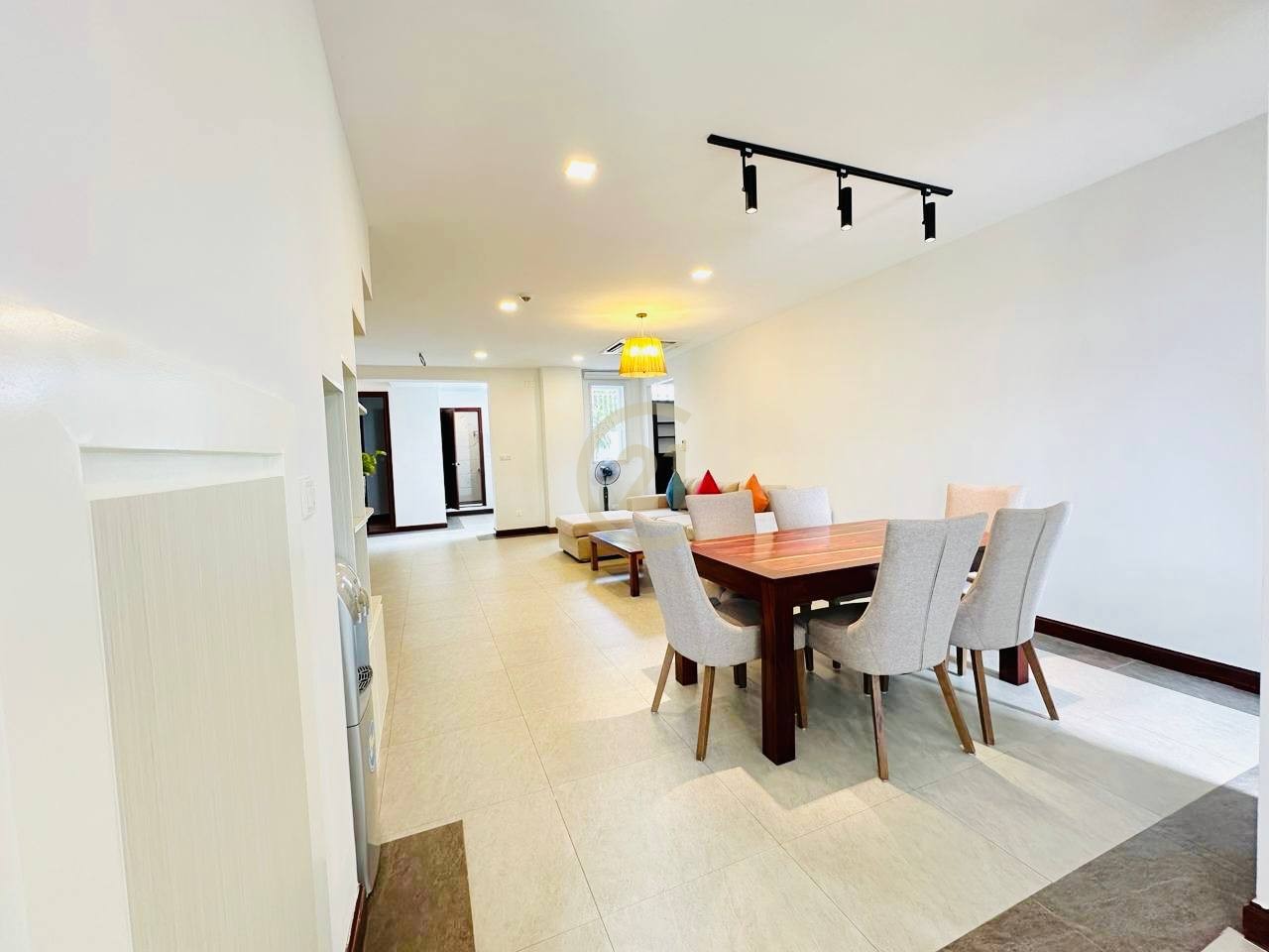 Lovely 3 Bedroom For Rent At Tonle Basac | Family Life Style
