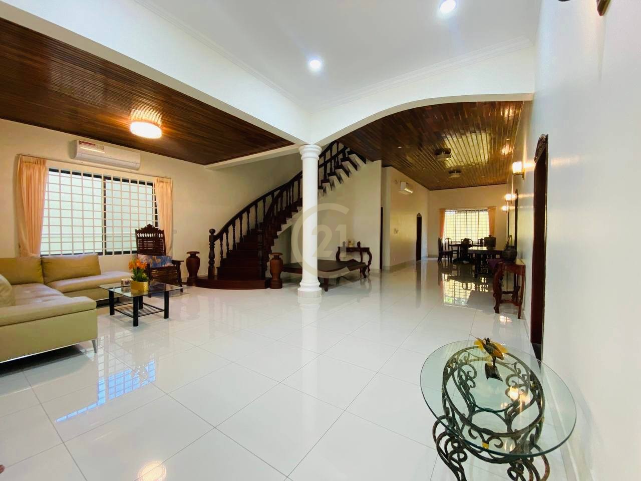 Brand New Villa For Rent At Toul Kork