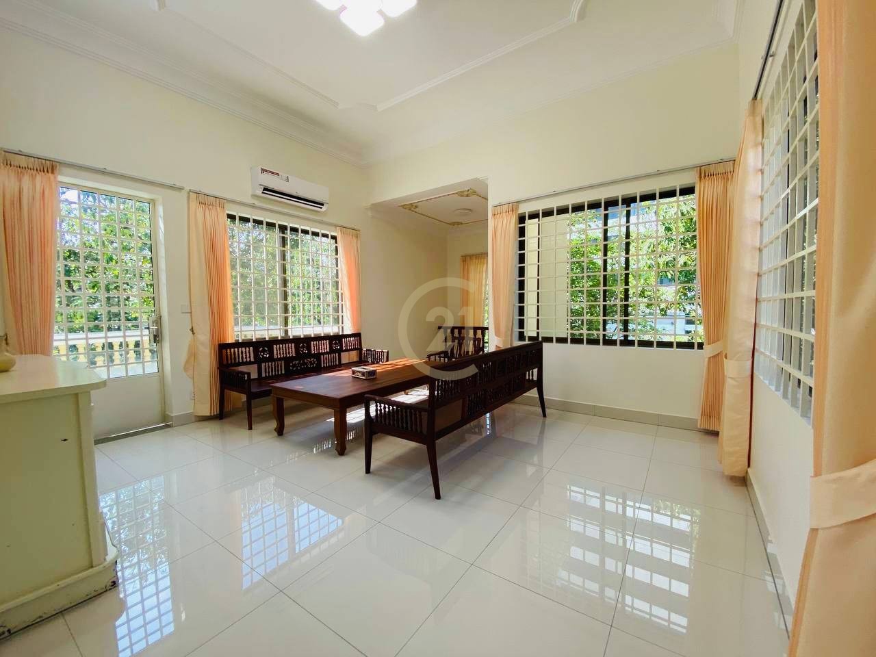 Brand New Villa For Rent At Toul Kork