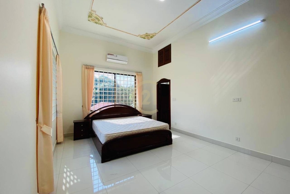 Brand New Villa For Rent At Toul Kork