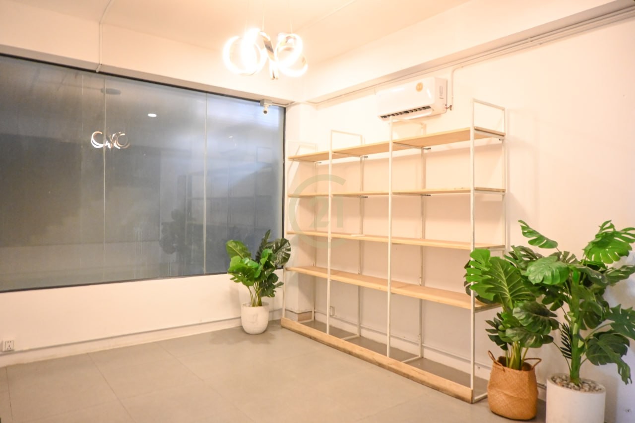 Shophouse For Rent In BKK1