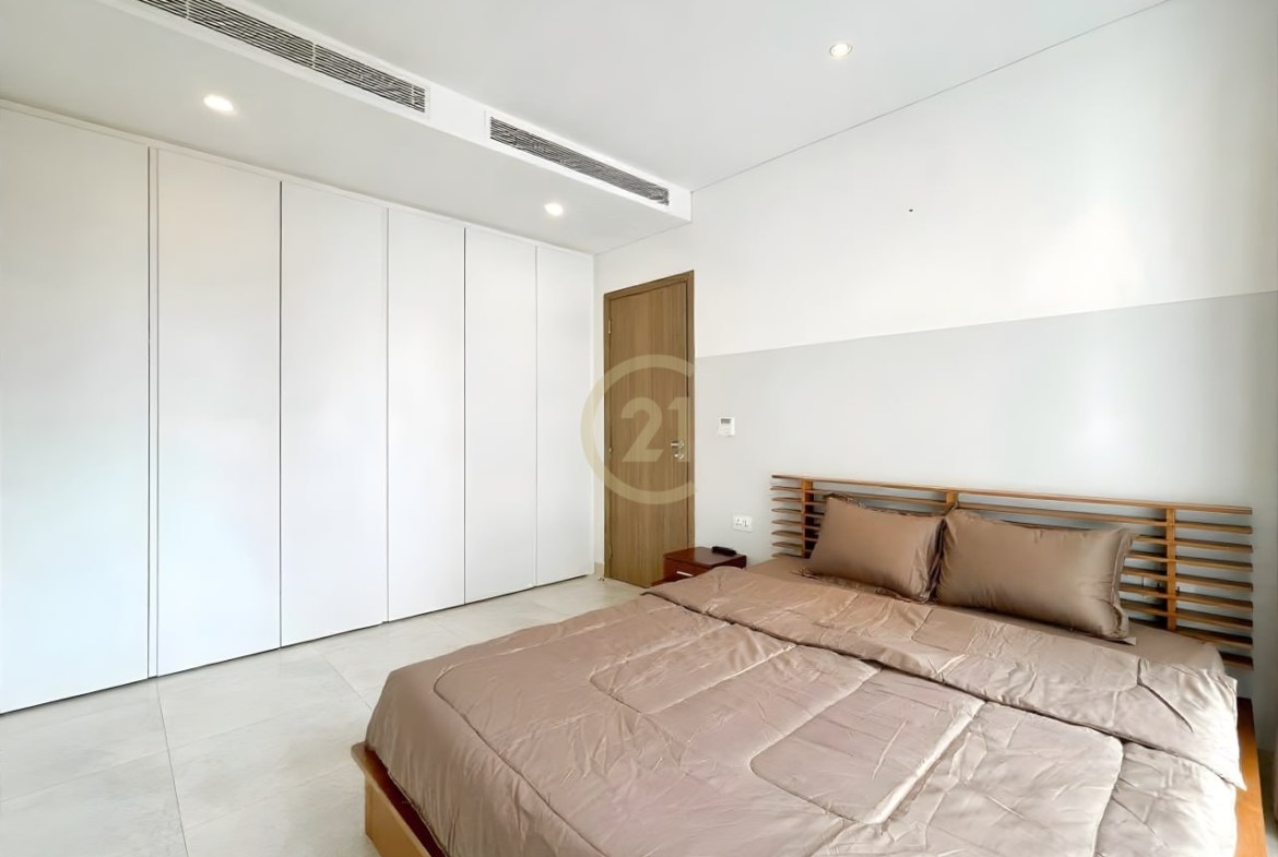 VINTAGE ONE BEDROOM FOR RENT-TONLE BASSAC
