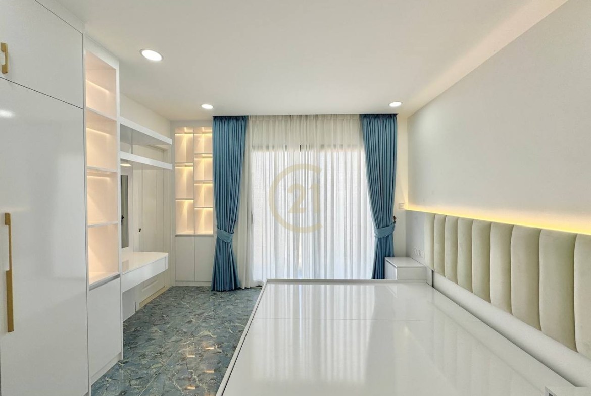 Brand New 1 Bedroom For Rent At Toul Tompong
