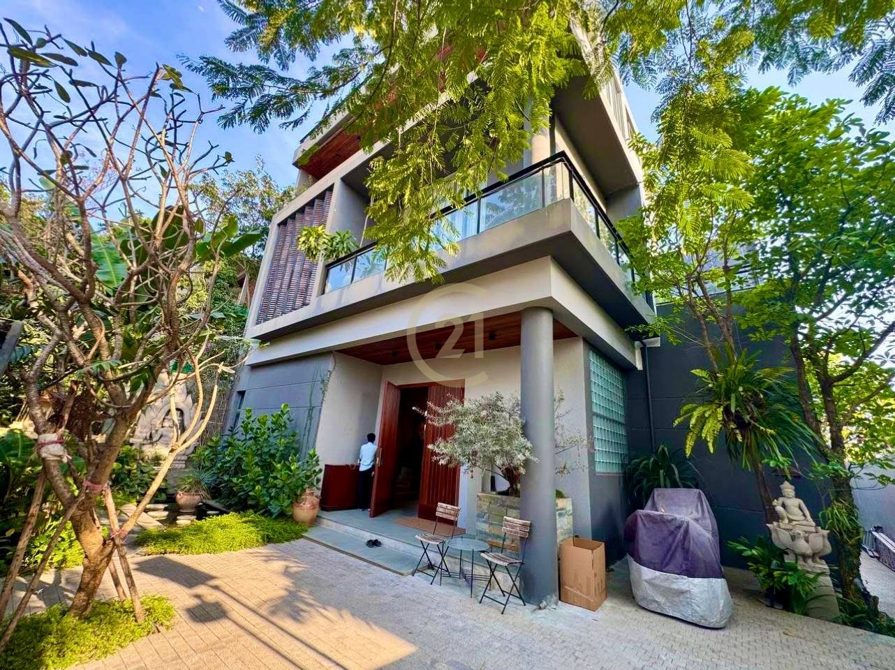 Luxury Modern Villa for Rent in Sen Sok with Swimming Pool