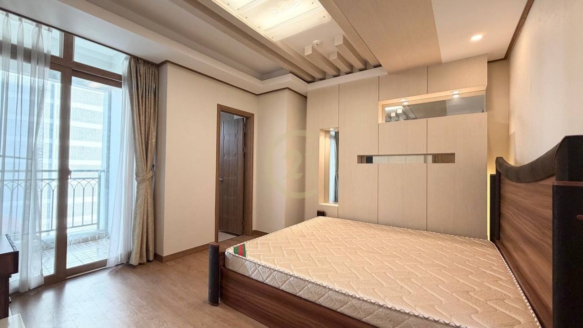 2 Bedroom For Rent In BKK1