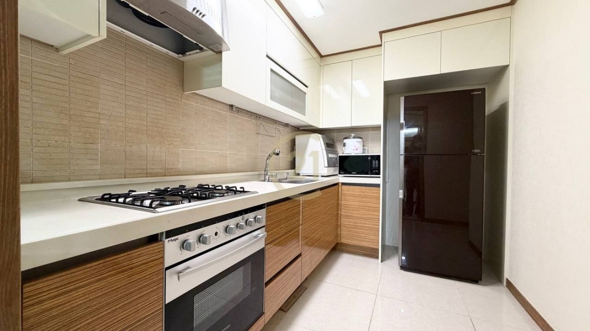 2 Bedroom For Rent In BKK1