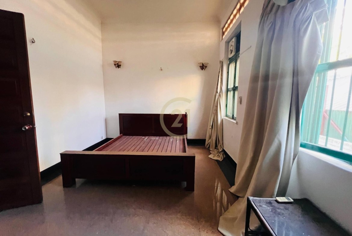 House For Rent At Tonle Basac ( Basac Lane )
