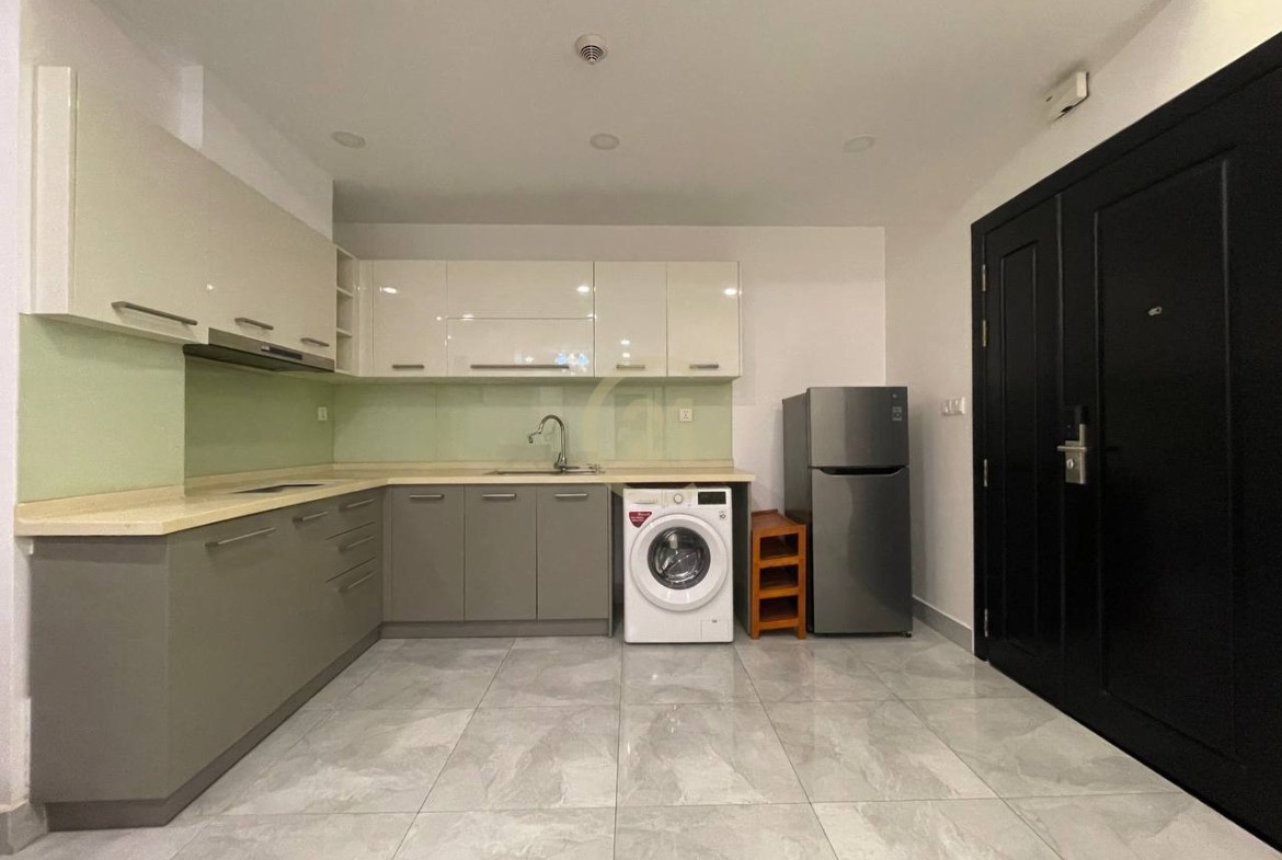 2 Bedroom For Rent At Daun Penh