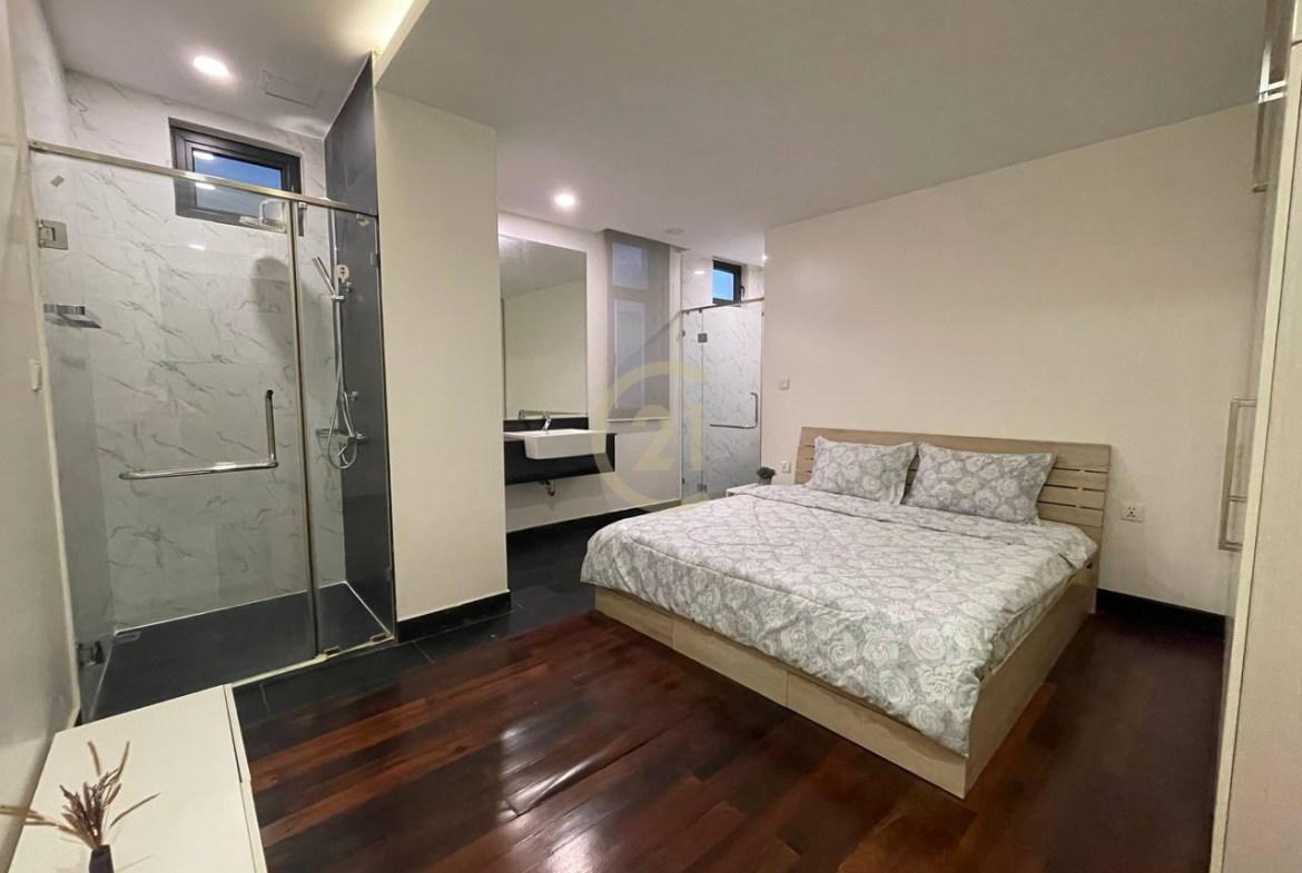 2 Bedroom For Rent At Daun Penh