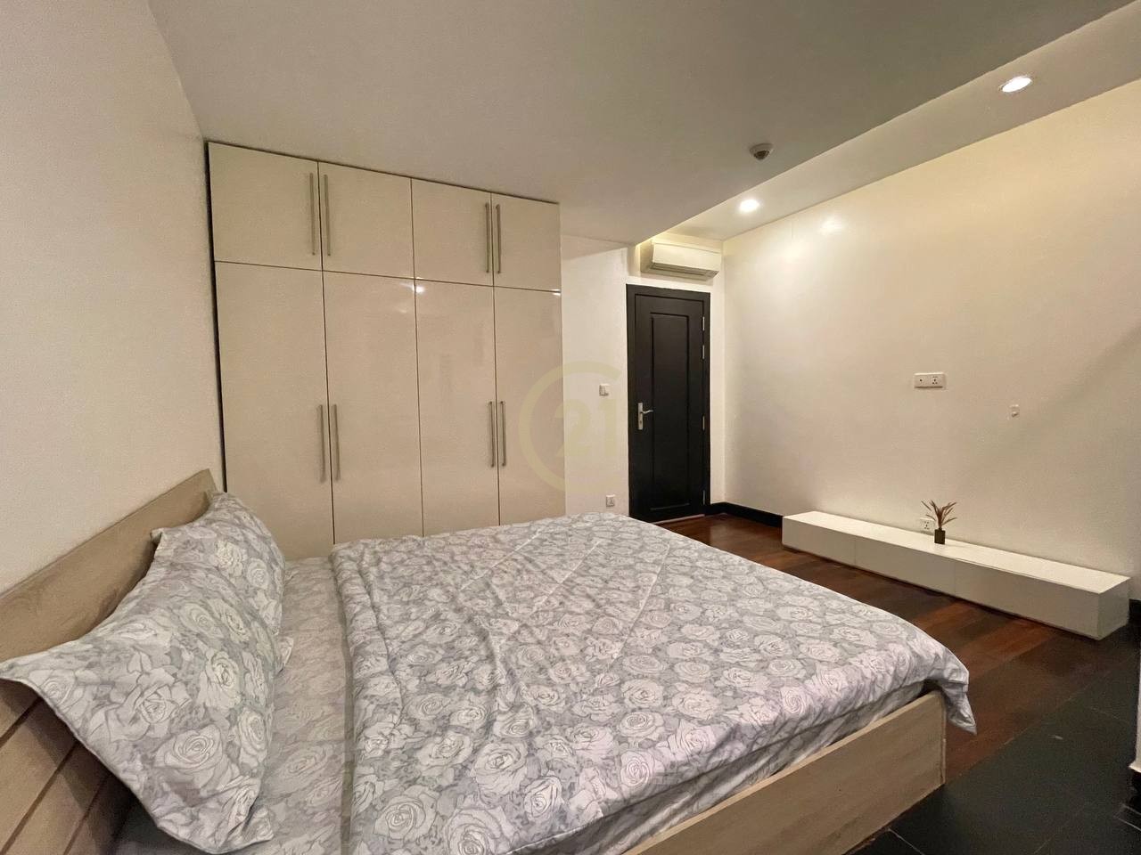 2 Bedroom For Rent At Daun Penh