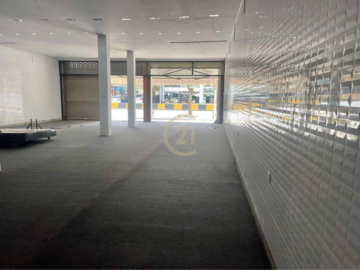 Shophouse For Rent In BKK1 | Preah Monivong Blvd