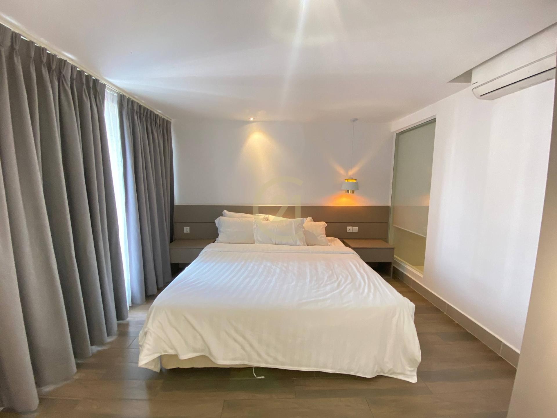 Duplex 2 Bedroom For Rent In BKK1