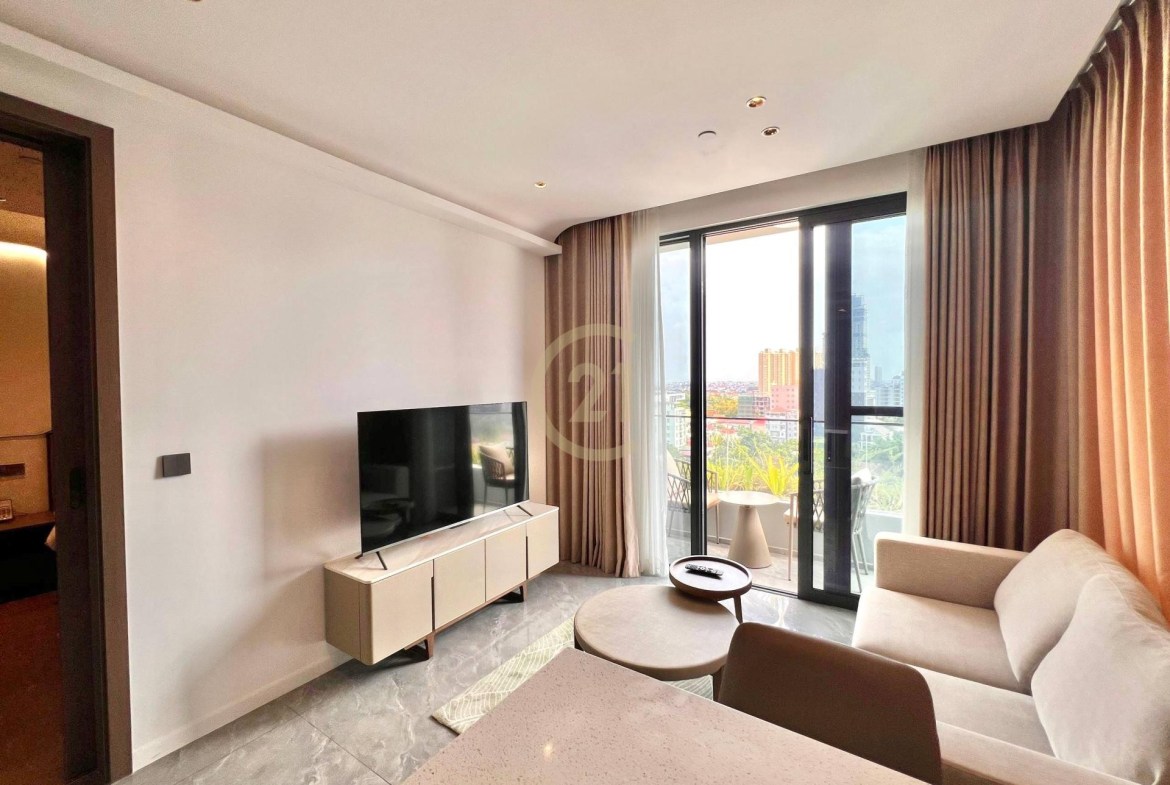 Executive 1 Bedroom Apartment with Living Room for Rent in Tonle Bassac | Phnom Penh