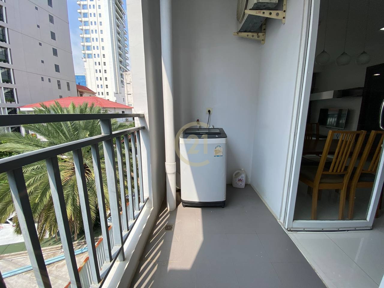 Spacious 1 Bedroom Apartment for Rent in Tonle Bassac | Phnom Penh