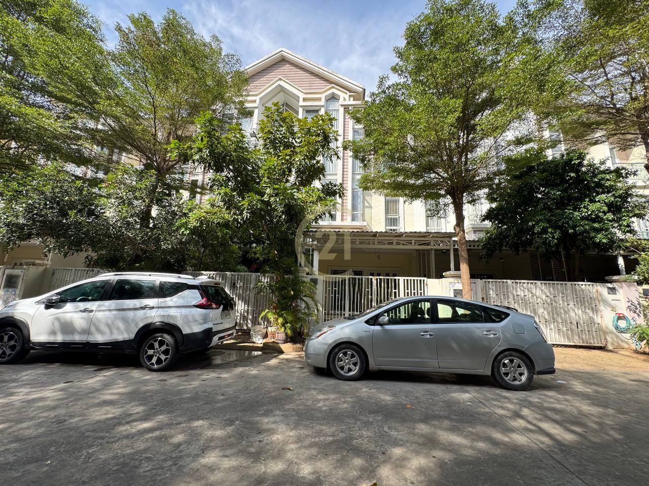 Spacious 4-Bedroom Villa for Rent at Chip Mong Aeon 2 | Partially Furnished